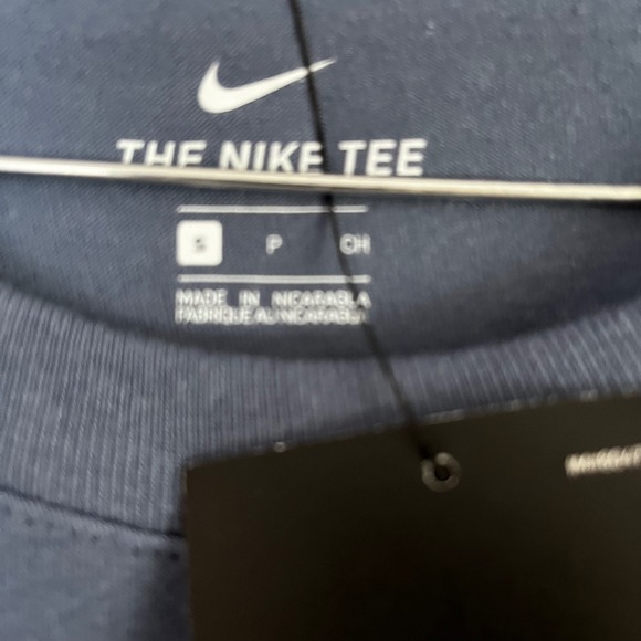 Nike The Nike Tee Women's Size S Blue Graphic T Shirt New With Tags - Picture 3 of 4